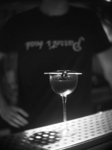 Parrot's Beak: το πιο απρόσμενο cocktail ταξίδι ξεκινά από το Διδυμότειχο 2 Parrot's Beak: το πιο απρόσμενο cocktail ταξίδι ξεκινά από το Διδυμότειχο - FlagInLife