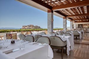 GB Roof Garden: Η Αθήνα στα πόδια σου, η υψηλή γαστρονομία στο πιάτο σου - FlagInLife