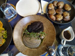 Amber Athens: H cosy all day γωνιά της Αθήνας που ξέρει από comfort food - FlagInLife