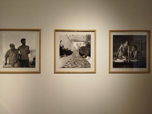 «Βλέμμα στον κόσμο»: Η Joan Leigh Fermor φωτογραφίζει την Ελλάδα στην Ύδρα - FlagInLife