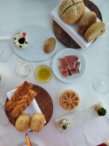 Fiore Fine Dining: To γαστρονομικό όραμα του Νίκου Ισπυρούδη είναι ένα ταξίδι στην αυθεντική, αριστοκρατική Ζάκυνθο - FlagInLife