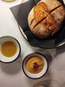Leo Restaurant: Η γαστρονομική εμπειρία του Aristide Hotel στα Βαπόρια της Σύρου 6 Leo Restaurant: Η γαστρονομική εμπειρία του Aristide Hotel στα Βαπόρια της Σύρου - FlagInLife