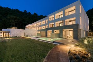 Vathi Cove Luxury Resort & Spa: Το μυστικό καταφύγιο της Θάσου - FlagInLife