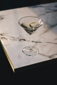 Πες μου πώς πίνεις το Martini σου να σου πω ποιος είσαι - FlagInLife