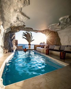 Meraki Mykonos: Η νέα εποχή της Ελληνικής Κουζίνας στο Cavo Tagoo οφείλεται στον chef Κυριάκο Μητσοτάκη και στην ομάδα του 2 Meraki Mykonos: Η νέα εποχή της Ελληνικής Κουζίνας στο Cavo Tagoo οφείλεται στον chef Κυριάκο Μητσοτάκη και στην ομάδα του - FlagInLife