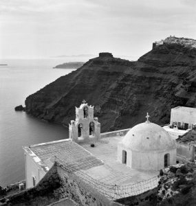 «Βλέμμα στον κόσμο»: Η Joan Leigh Fermor φωτογραφίζει την Ελλάδα στην Ύδρα - FlagInLife