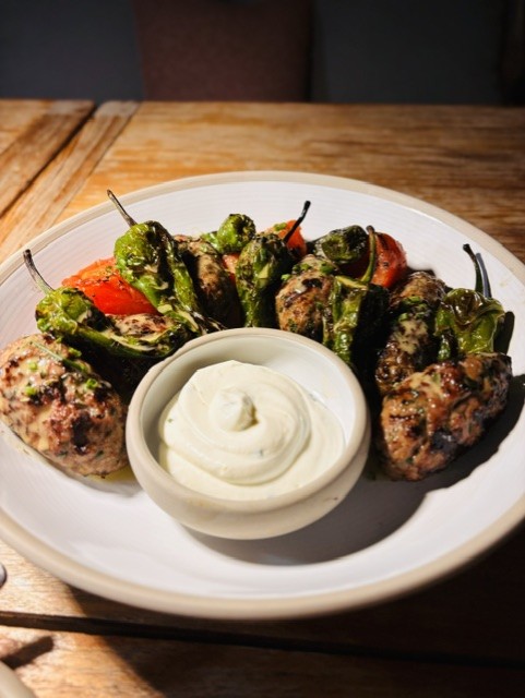 Almyra Beach Restaurant: Η γαστρονομική εμπειρία που αξίζει να ζήσετε στους Αμμόλοφους Καβάλας 5 Almyra Beach Restaurant: Η γαστρονομική εμπειρία που αξίζει να ζήσετε στους Αμμόλοφους Καβάλας - FlagInLife