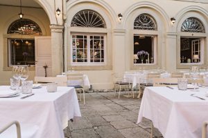 Η Ελλάδα της γεύσης δεν είναι μόνο η Αθήνα: 3 εστιατόρια που αξίζει να γνωρίσετε 1 Η Ελλάδα της γεύσης δεν είναι μόνο η Αθήνα: 3 εστιατόρια που αξίζει να γνωρίσετε - FlagInLife