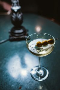 Πες μου πώς πίνεις το Martini σου να σου πω ποιος είσαι - FlagInLife