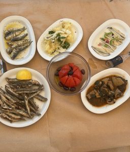 Πτελεός Μαγνησίας: Το αυθεντικό παραθαλάσσιο χωριό με τις υπέροχες παραλίες και τα τσιπουράδικα - FlagInLife