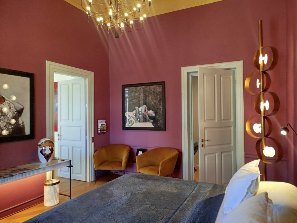 Aristide Hotel: Στη Σύρο οι Oana και Jasmine Aristide οραματίστηκαν ένα ξενοδοχείο όπου η αειφορία συναντά τη σύγχρονη πολυτελή φιλοξενία - FlagInLife