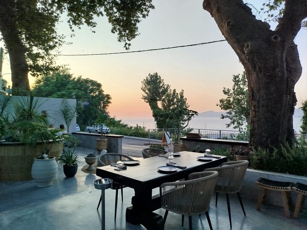 Phiλema Restaurant στον Μύτικα Πρέβεζας: Μια γαστρονομική έκπληξη στο Ιόνιο - FlagInLife
