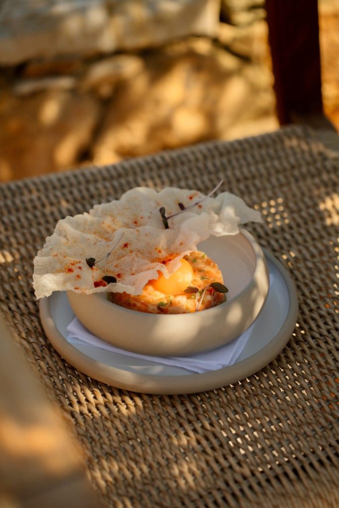 Almyra Beach Restaurant: Η γαστρονομική εμπειρία που αξίζει να ζήσετε στους Αμμόλοφους Καβάλας 7 Almyra Beach Restaurant: Η γαστρονομική εμπειρία που αξίζει να ζήσετε στους Αμμόλοφους Καβάλας - FlagInLife