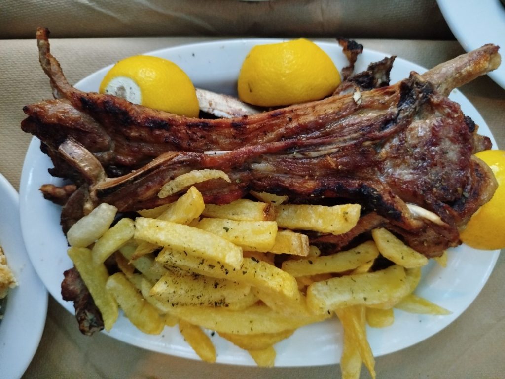 “Ο Καραβίτης” συμπληρώνει 100 χρόνια λειτουργίας και παραμένει αναπόσπαστο κομμάτι της Αθήνας - FlagInLife