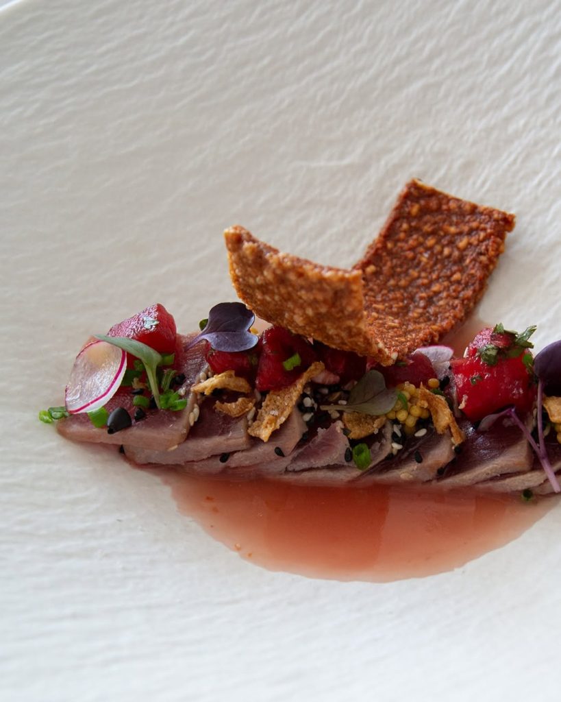 Phoebus Seafood Restaurant: Το εστιατόριο στη Μύκονο που έχει κάνει το ψάρι πρωταγωνιστή - FlagInLife