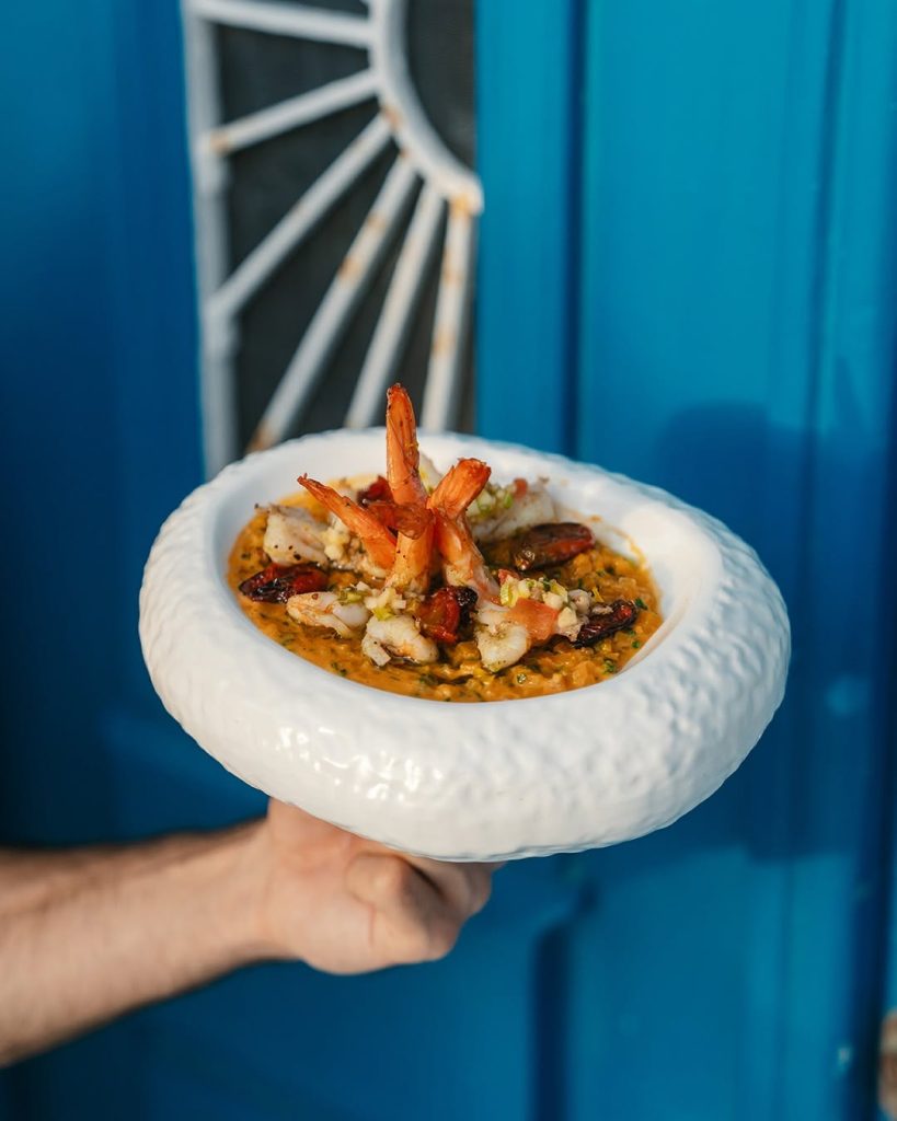 Phoebus Seafood Restaurant: Το εστιατόριο στη Μύκονο που έχει κάνει το ψάρι πρωταγωνιστή - FlagInLife