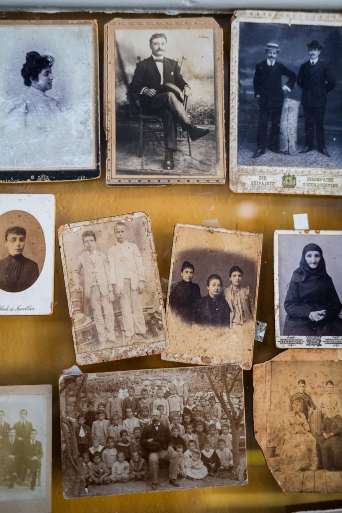 Γιατί τα Αμυγδαλωτά Τσαγκάρη είναι το σουβενίρ που πρέπει να πάρεις από την Ύδρα - FlagInLife