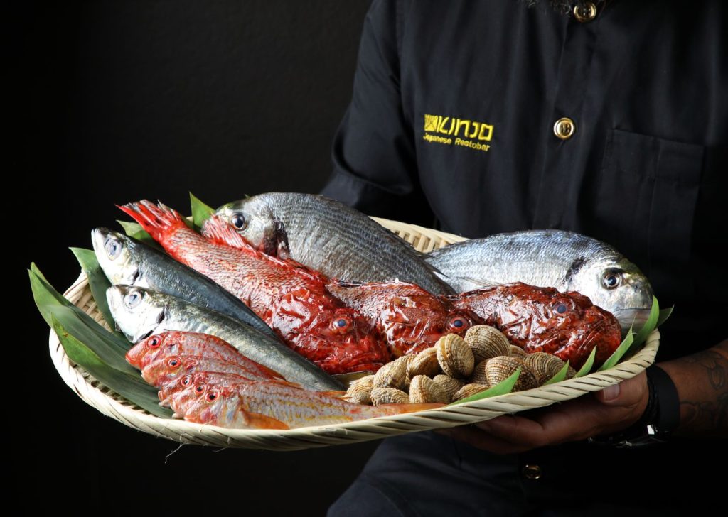 Kinjo Mykonos Japanese Restaurant: Το ιαπωνικό εστιατόριο που ταξιδεύει από την Αθήνα στη Μύκονο - FlagInLife