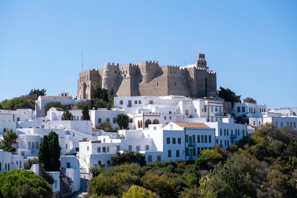 Καστελλόριζο και Πάτμος: Δύο νησιά, δύο φεστιβάλ, ένας διαφορετικός Αύγουστος 7 Καστελλόριζο και Πάτμος: Δύο νησιά, δύο φεστιβάλ, ένας διαφορετικός Αύγουστος - FlagInLife