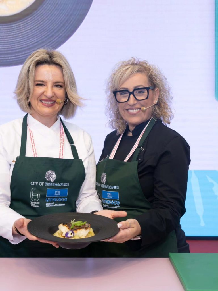Η Θεσσαλονίκη και το Δίκτυο Γαστρονομίας της UNESCO τιμούν τη γυναίκα chef - FlagInLife