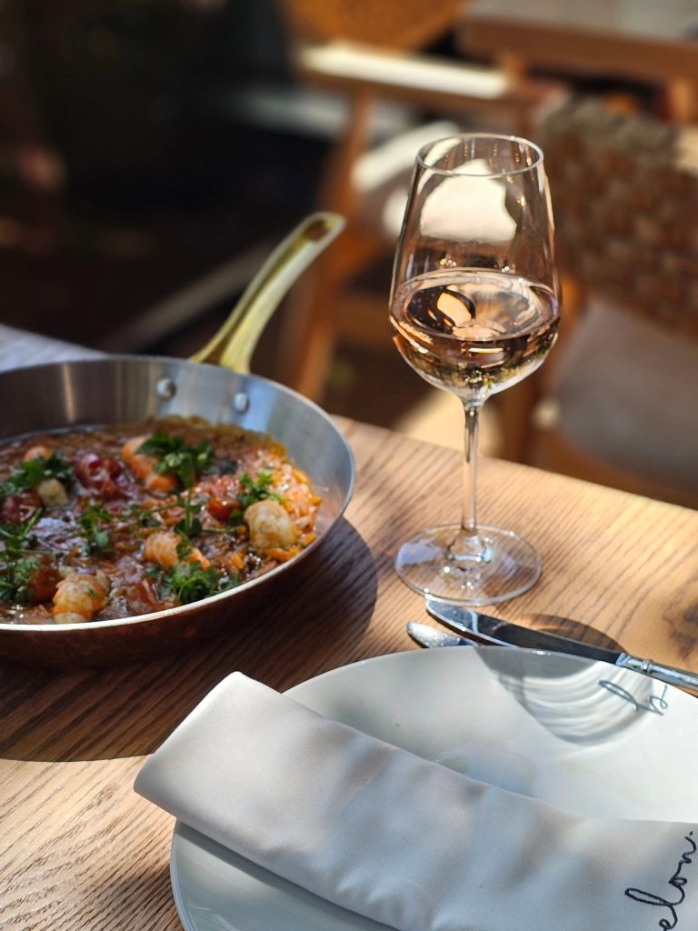 Belon Bar-Restaurant: Η θαλασσινή πλευρά της Κηφισιάς συναντά το καλό κρέας - FlagInLife