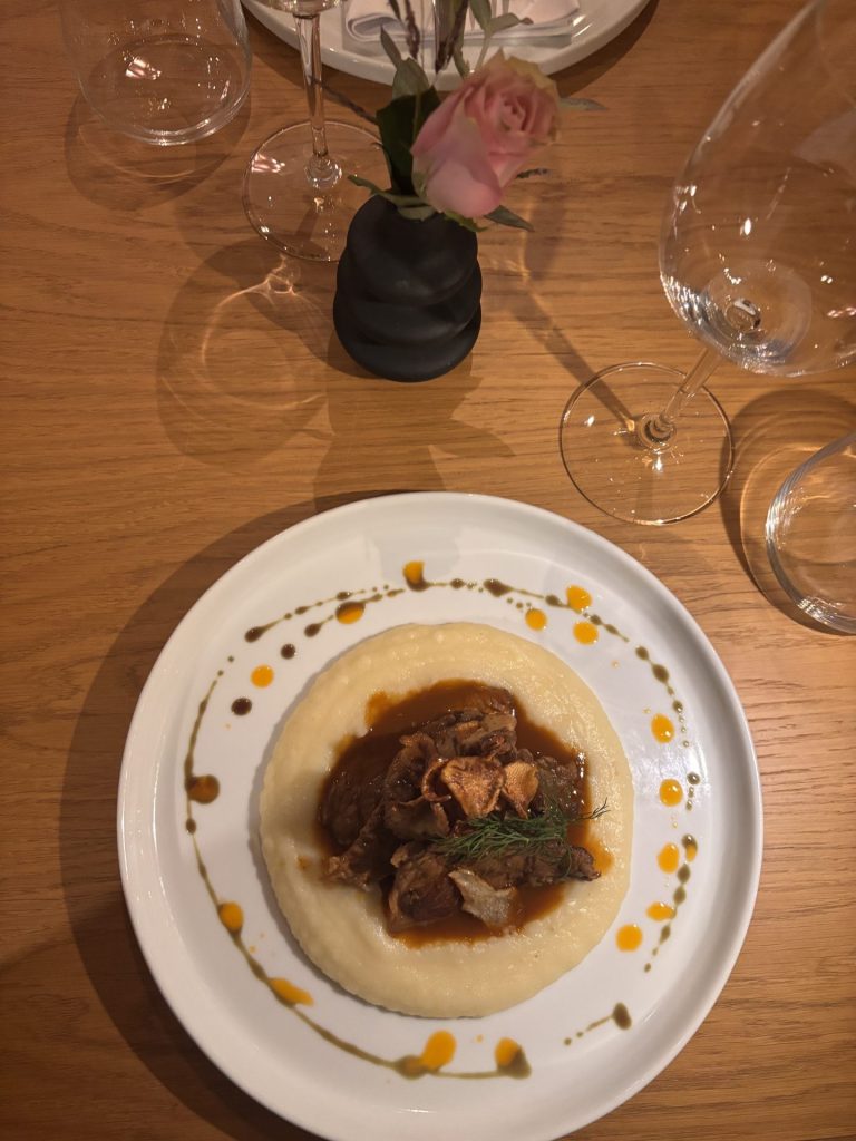 Vinoteca Wine & Food: Γεύση και κρασί στην Αμαλιάδα 7 Vinoteca Wine & Food: Γεύση και κρασί στην Αμαλιάδα - FlagInLife