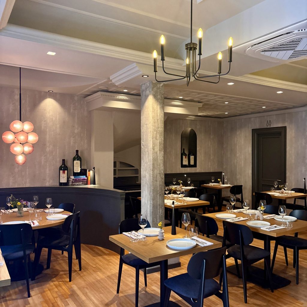 Vinoteca Wine & Food: Γεύση και κρασί στην Αμαλιάδα 2 Vinoteca Wine & Food: Γεύση και κρασί στην Αμαλιάδα - FlagInLife