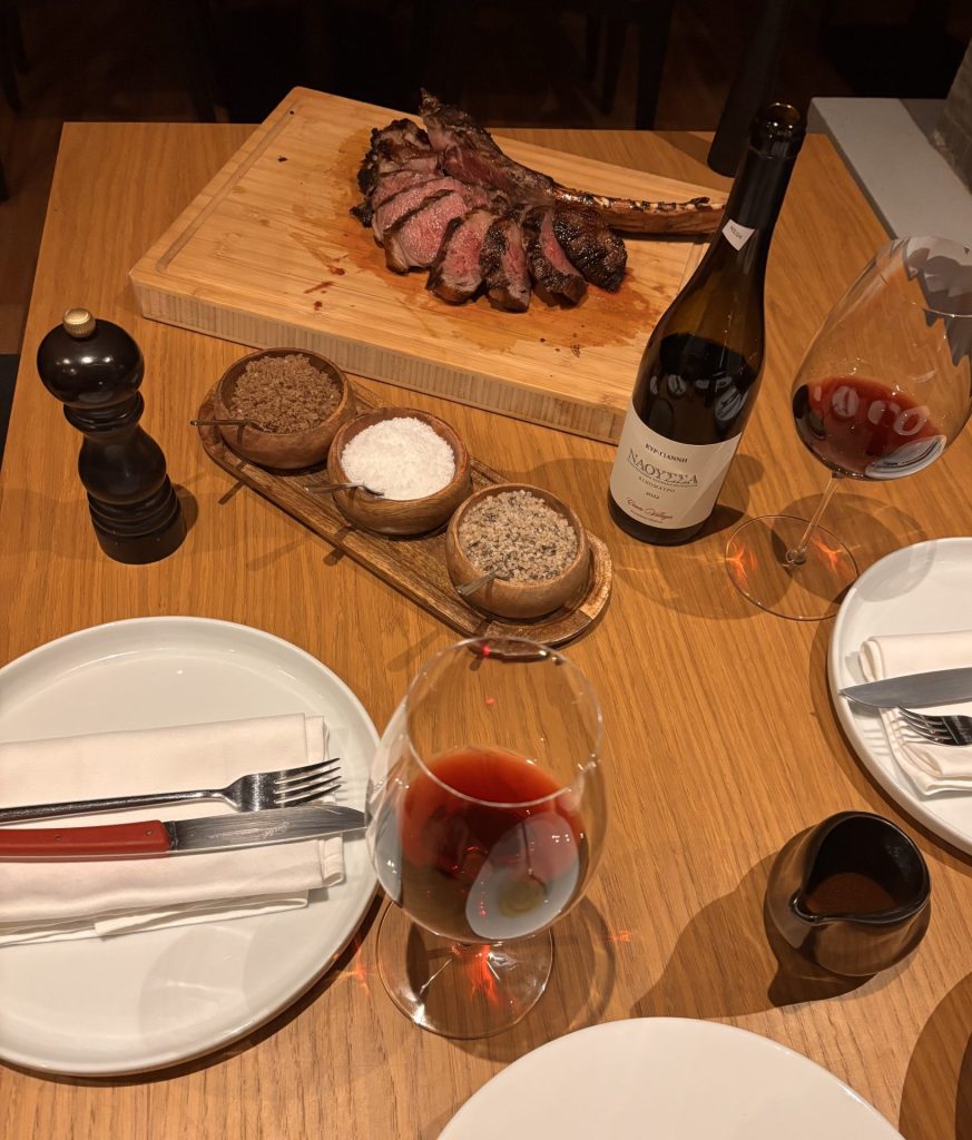 Vinoteca Wine & Food: Γεύση και κρασί στην Αμαλιάδα 3 Vinoteca Wine & Food: Γεύση και κρασί στην Αμαλιάδα - FlagInLife