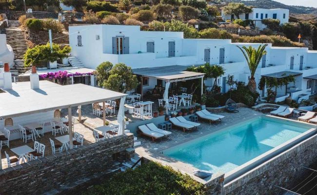 @paradiseplacesifnos
