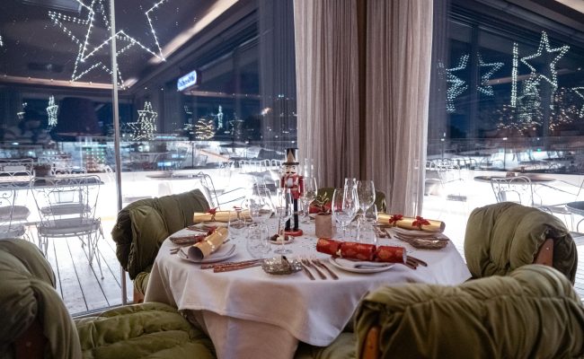 NEW Hotel-Art Lounge Festive Table_2