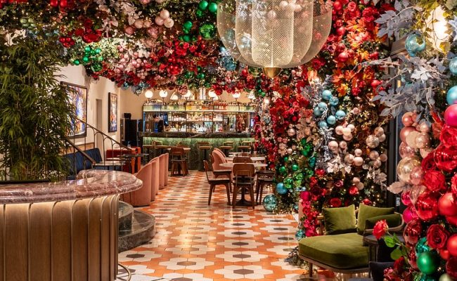 christmas-at-gatsby-athens