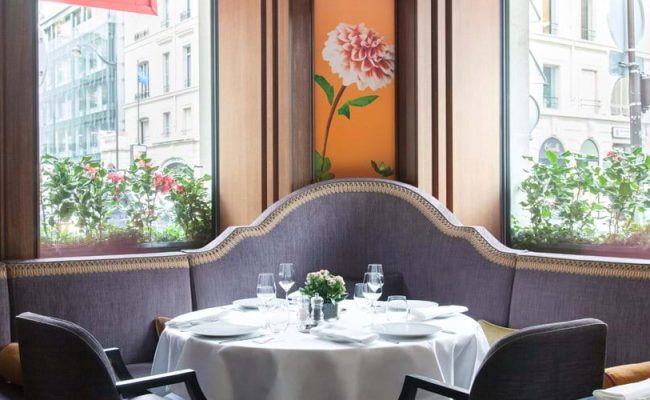 Photo credits: official page oetkercollection.com/le-bristol-paris/restaurants-et-bar/114-faubourg/